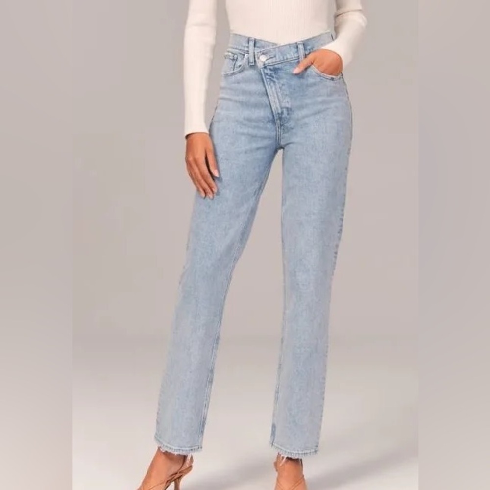 Abercrombie & Fitch Light Blue Criss Cross Ultra High Rise 90 Straight Leg Jeans